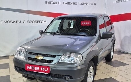Chevrolet Niva I рестайлинг, 2018 год, 829 000 рублей, 3 фотография