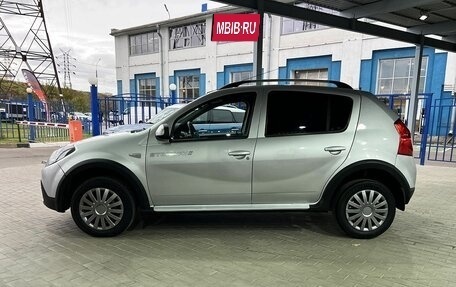 Renault Sandero I, 2013 год, 639 000 рублей, 2 фотография
