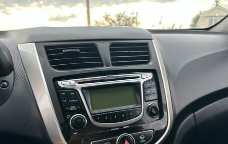 Hyundai Solaris II рестайлинг, 2013 год, 590 500 рублей, 12 фотография