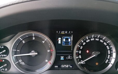 Toyota Land Cruiser 200, 2019 год, 6 895 000 рублей, 7 фотография