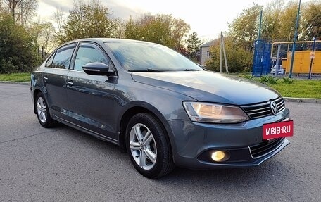 Volkswagen Jetta VI, 2013 год, 1 150 000 рублей, 3 фотография