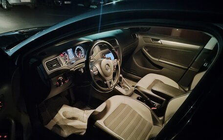 Volkswagen Jetta VI, 2013 год, 1 150 000 рублей, 17 фотография