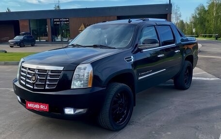 Cadillac Escalade III, 2008 год, 2 500 000 рублей, 2 фотография