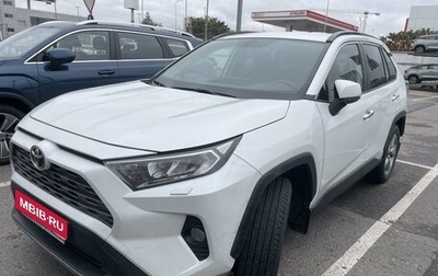 Toyota RAV4, 2020 год, 3 199 000 рублей, 1 фотография