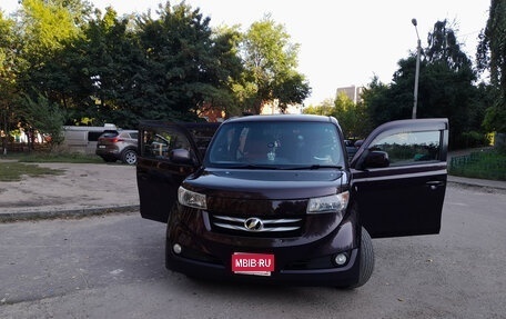 Toyota bB II рестайлинг, 2006 год, 600 000 рублей, 1 фотография