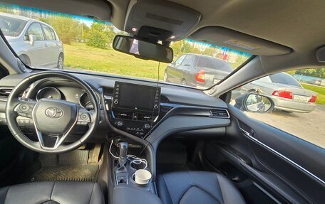 Toyota Camry, 2021 год, 3 300 000 рублей, 3 фотография