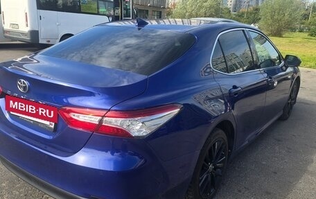 Toyota Camry, 2021 год, 3 300 000 рублей, 8 фотография
