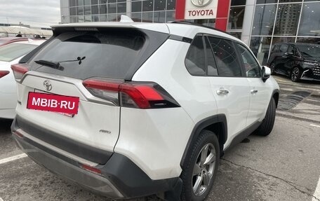 Toyota RAV4, 2020 год, 3 199 000 рублей, 6 фотография