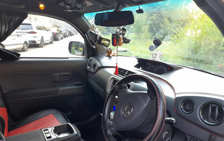 Toyota bB II рестайлинг, 2006 год, 600 000 рублей, 13 фотография