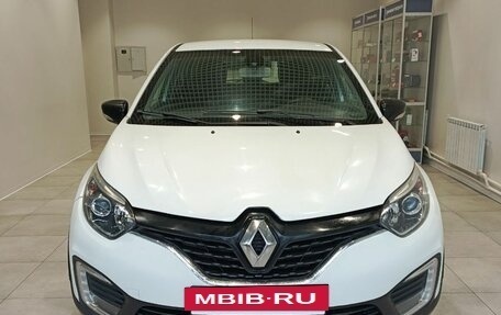Renault Kaptur I рестайлинг, 2017 год, 1 100 000 рублей, 2 фотография