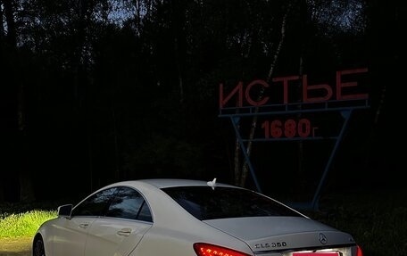 Mercedes-Benz CLS, 2013 год, 1 850 000 рублей, 15 фотография