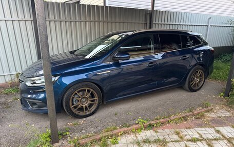 Renault Megane IV, 2017 год, 1 780 000 рублей, 2 фотография