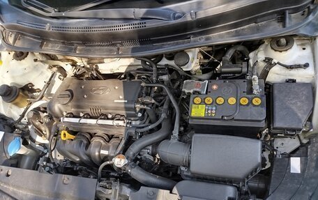 Hyundai Solaris II рестайлинг, 2014 год, 1 120 000 рублей, 25 фотография