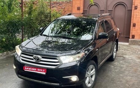 Toyota Highlander III, 2010 год, 1 870 000 рублей, 3 фотография