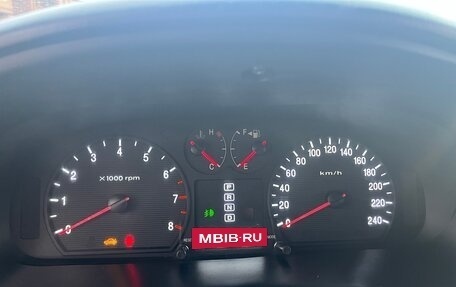 Hyundai Sonata IV рестайлинг, 2004 год, 365 000 рублей, 15 фотография