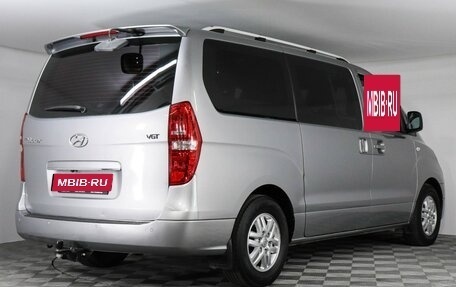 Hyundai Grand Starex Grand Starex I рестайлинг 2, 2017 год, 2 899 000 рублей, 5 фотография