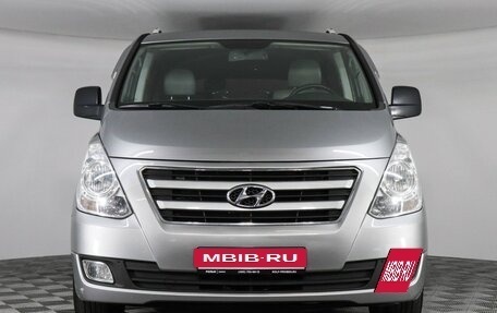 Hyundai Grand Starex Grand Starex I рестайлинг 2, 2017 год, 2 899 000 рублей, 2 фотография