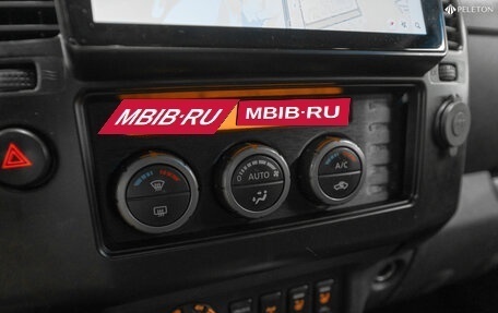 Nissan Navara (Frontier), 2008 год, 1 070 000 рублей, 17 фотография