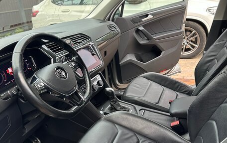 Volkswagen Tiguan II, 2019 год, 2 400 000 рублей, 8 фотография