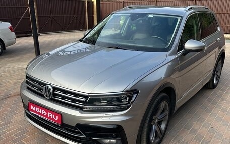 Volkswagen Tiguan II, 2019 год, 2 400 000 рублей, 1 фотография