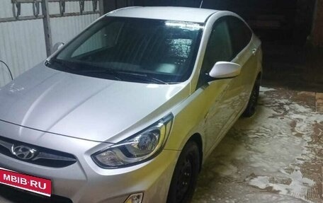 Hyundai Solaris II рестайлинг, 2014 год, 1 200 000 рублей, 1 фотография