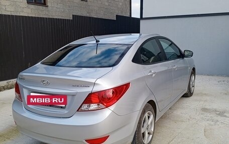 Hyundai Solaris II рестайлинг, 2014 год, 1 200 000 рублей, 2 фотография