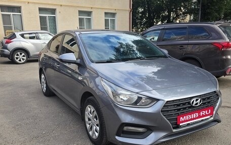 Hyundai Solaris II рестайлинг, 2018 год, 1 600 000 рублей, 3 фотография