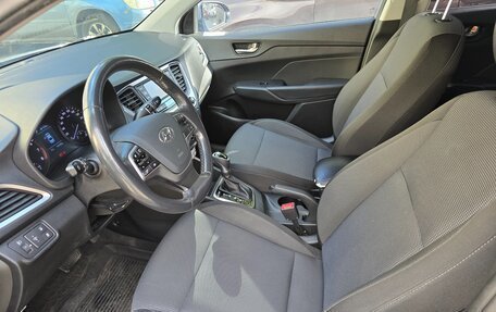 Hyundai Solaris II рестайлинг, 2018 год, 1 600 000 рублей, 15 фотография