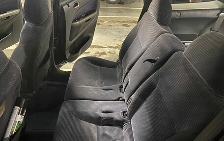 Honda Stream I рестайлинг, 2002 год, 620 000 рублей, 5 фотография
