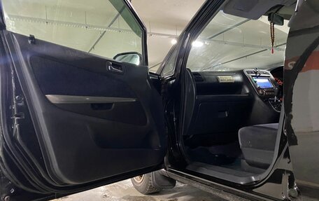 Honda Stream I рестайлинг, 2002 год, 620 000 рублей, 10 фотография