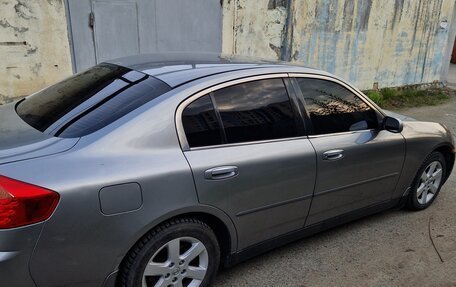 Nissan Skyline, 2003 год, 650 000 рублей, 5 фотография