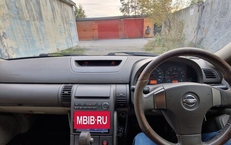 Nissan Skyline, 2003 год, 650 000 рублей, 10 фотография