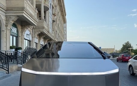 Tesla Cybertruck, 2024 год, 8 500 000 рублей, 2 фотография