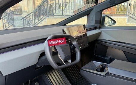 Tesla Cybertruck, 2024 год, 8 500 000 рублей, 6 фотография