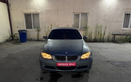 BMW 3 серия, 2005 год, 750 000 рублей, 1 фотография