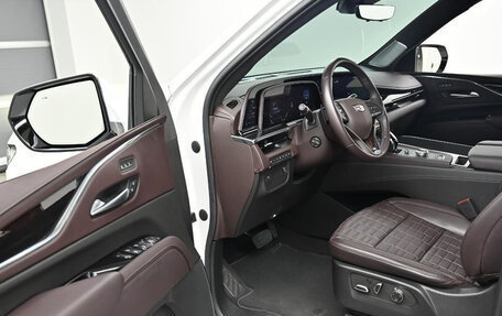 Cadillac Escalade V, 2023 год, 12 542 619 рублей, 14 фотография