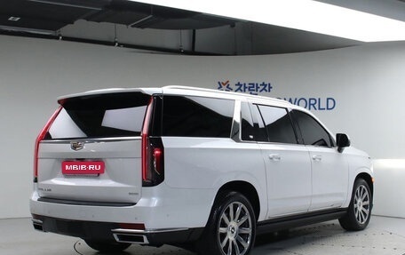 Cadillac Escalade V, 2023 год, 12 542 619 рублей, 2 фотография