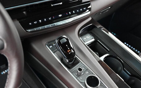 Cadillac Escalade V, 2023 год, 12 542 619 рублей, 16 фотография