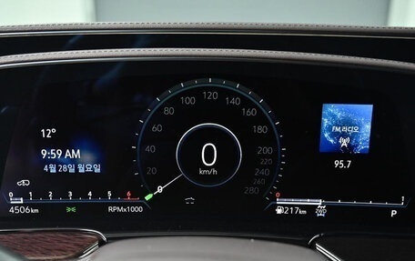 Cadillac Escalade V, 2023 год, 12 542 619 рублей, 17 фотография