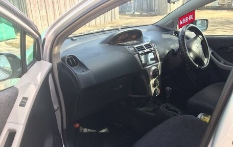 Toyota Vitz, 2010 год, 600 000 рублей, 10 фотография