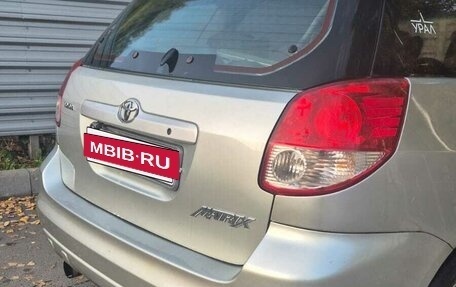 Toyota Matrix, 2003 год, 475 000 рублей, 5 фотография