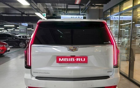 Cadillac Escalade V, 2023 год, 12 422 880 рублей, 5 фотография