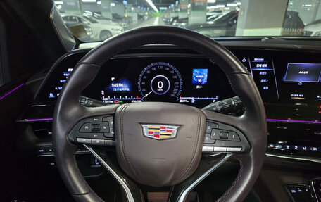 Cadillac Escalade V, 2023 год, 12 422 880 рублей, 18 фотография