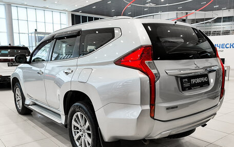 Mitsubishi Pajero Sport III рестайлинг, 2018 год, 2 299 000 рублей, 7 фотография