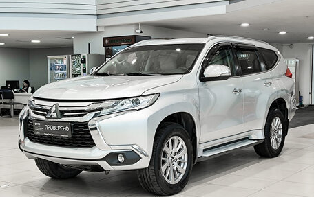 Mitsubishi Pajero Sport III рестайлинг, 2018 год, 2 299 000 рублей, 1 фотография