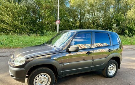 Chevrolet Niva I рестайлинг, 2011 год, 437 000 рублей, 2 фотография