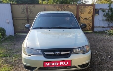 Daewoo Nexia I рестайлинг, 2008 год, 200 000 рублей, 1 фотография