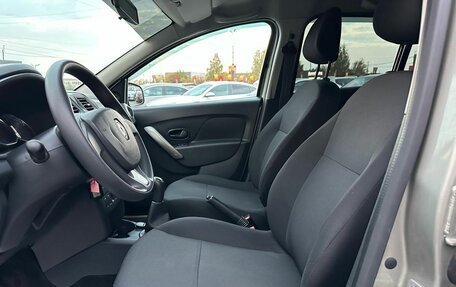 Renault Logan II, 2015 год, 779 000 рублей, 23 фотография