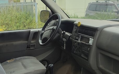 Volkswagen Caravelle T4, 1997 год, 200 000 рублей, 1 фотография