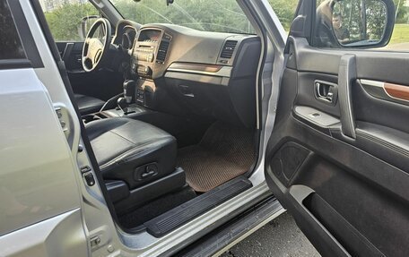 Mitsubishi Pajero IV, 2008 год, 1 200 000 рублей, 12 фотография